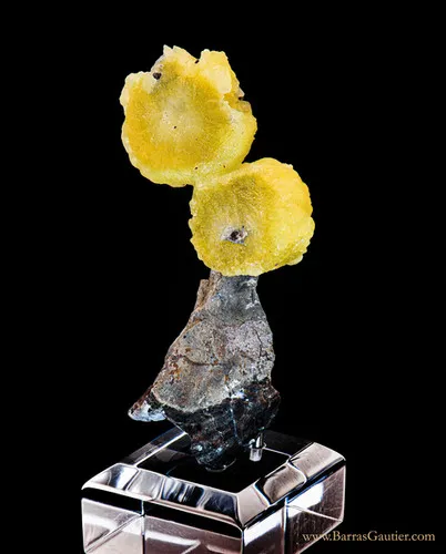 Brucite on Chromite - image 3