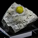 Brucite on Chromite - image 1