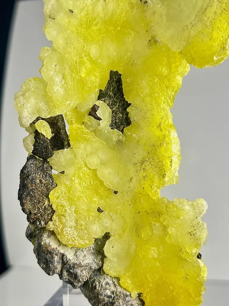 Brucite on Chromite - image 4