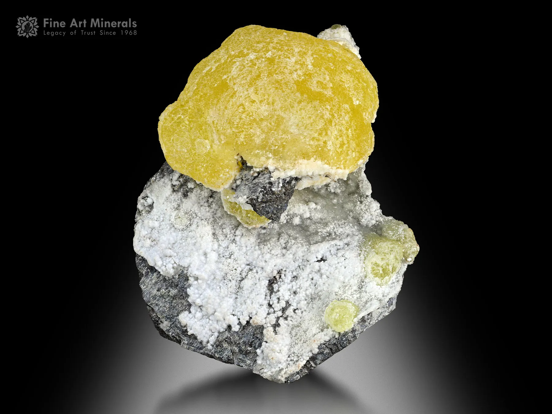 Brucite on Chromite from Pakistan - image 1