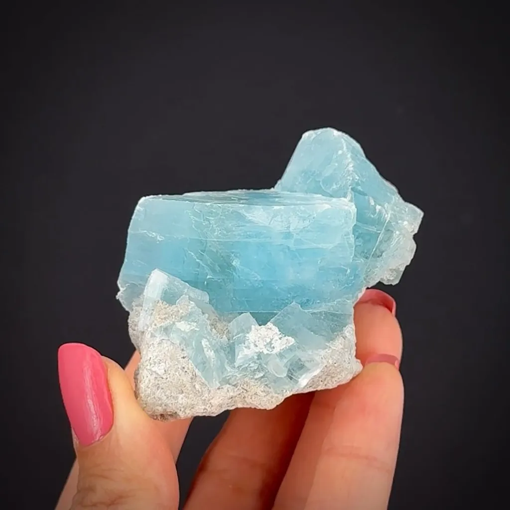 Brucite on Matrix - image 2