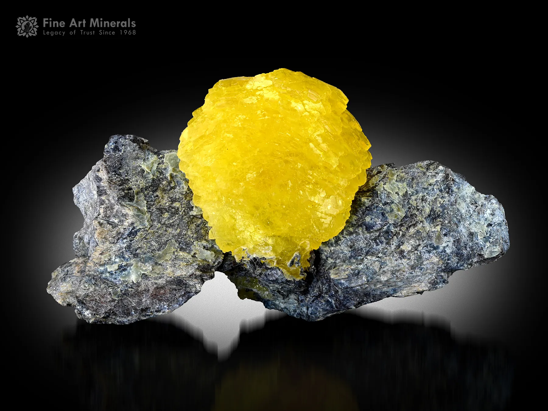 Brucite on Matrix from Pakistan - image 2