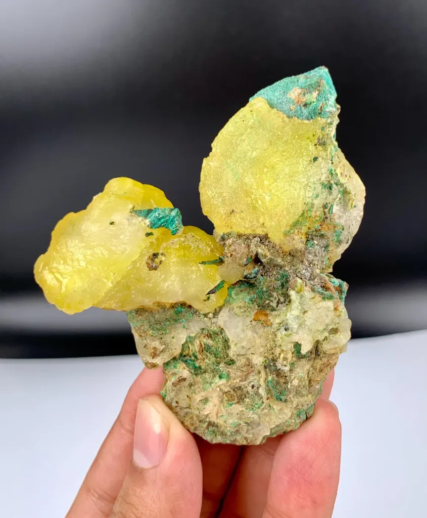 Brucite with Copper from Pakistan - image 3