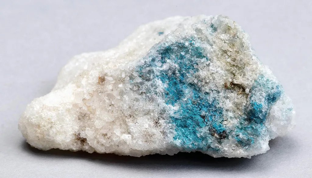 brumadoite, Magnesite image