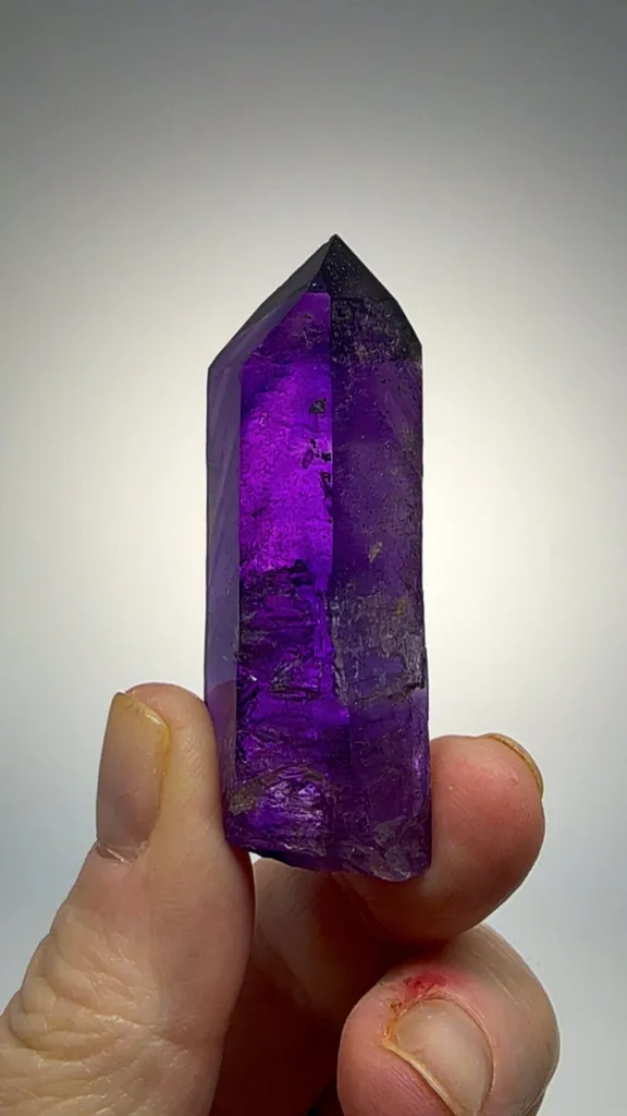 Buks Claim Amethyst 38.16 grams - image 5