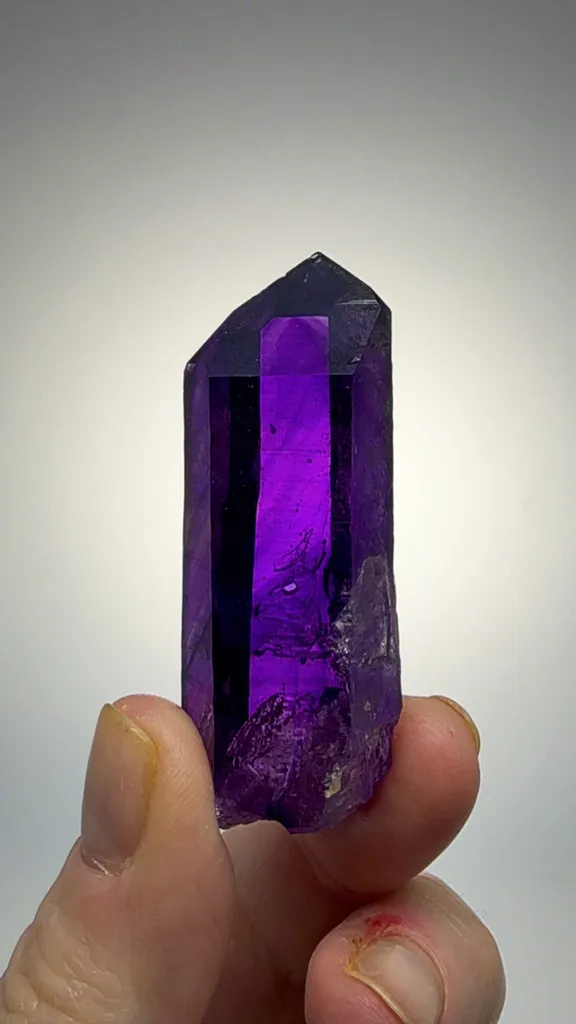 Buks Claim Amethyst 38.16 grams image
