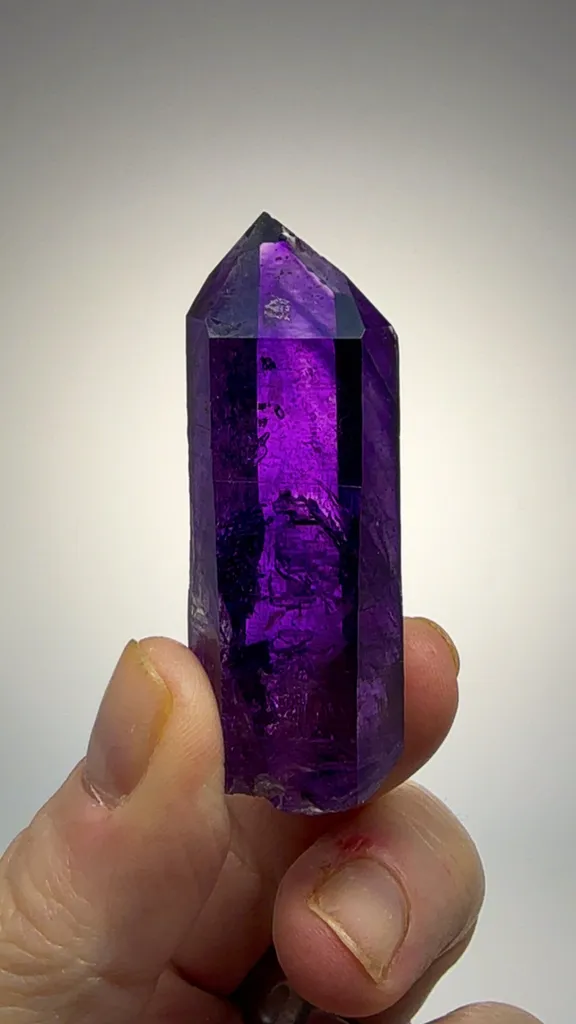 Buks Claim Amethyst 38.16 grams - image 6