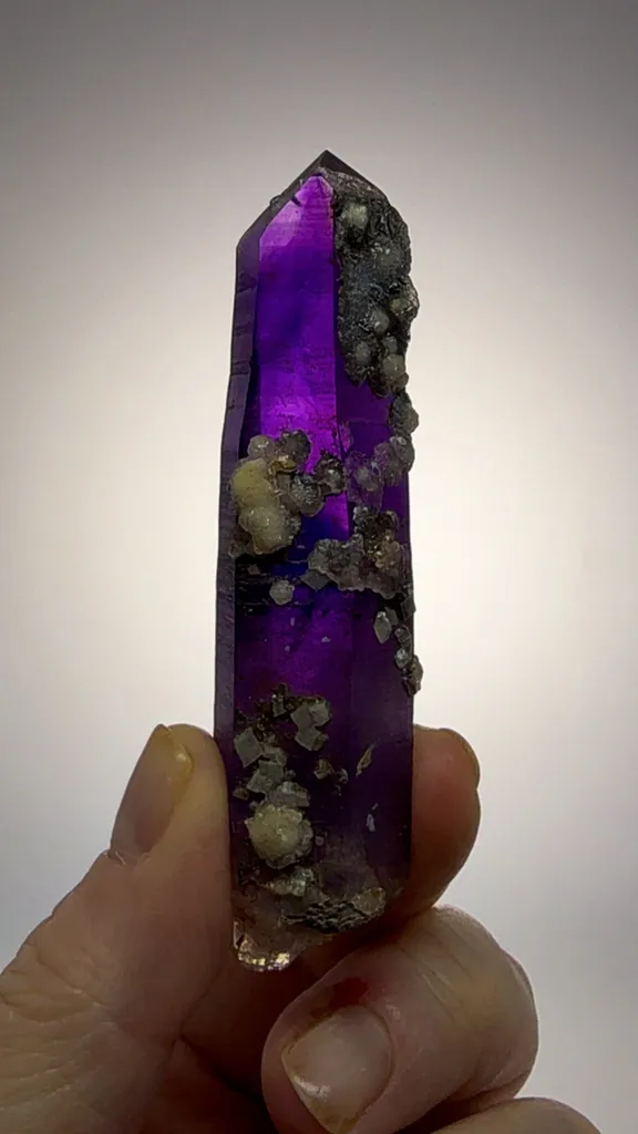 Buks Claim Amethyst 53.87 grams - image 4