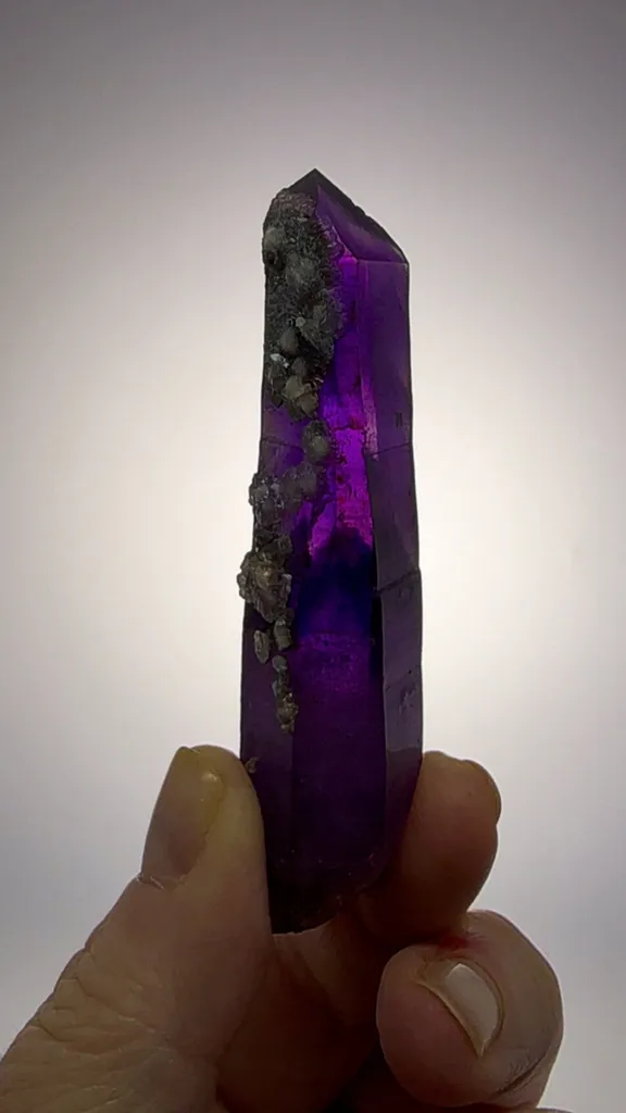 Buks Claim Amethyst 53.87 grams - image 3
