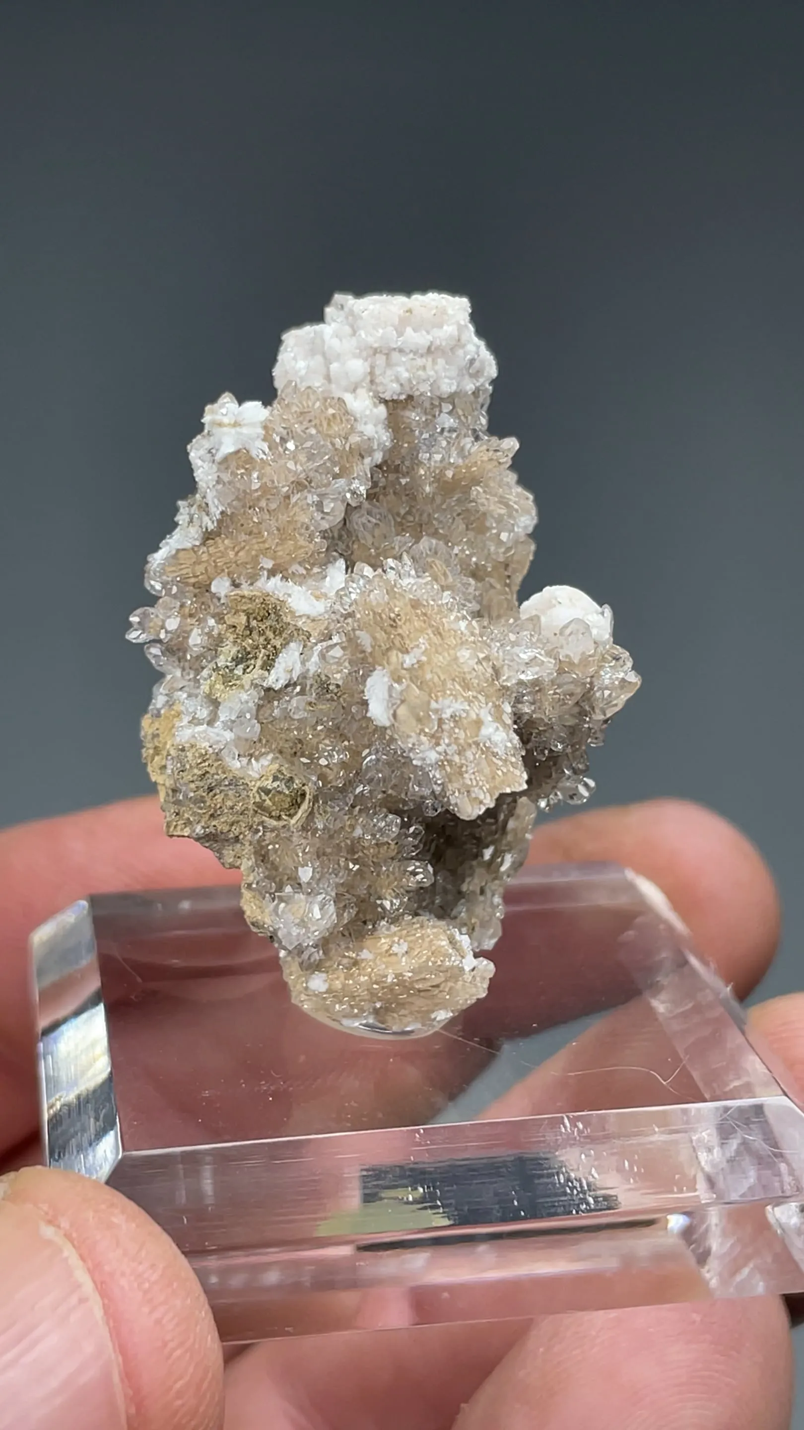 Bultfonteinite with Hydroxylapophyllite, Calcite - image 2