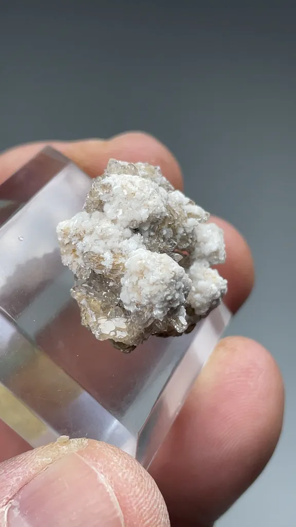 Bultfonteinite with Hydroxylapophyllite, Calcite - image 2