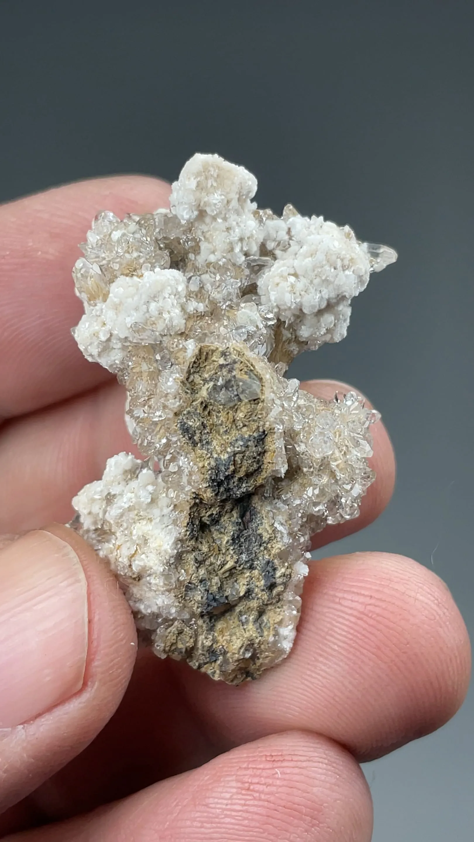 Bultfonteinite with Hydroxylapophyllite, Calcite - image 2