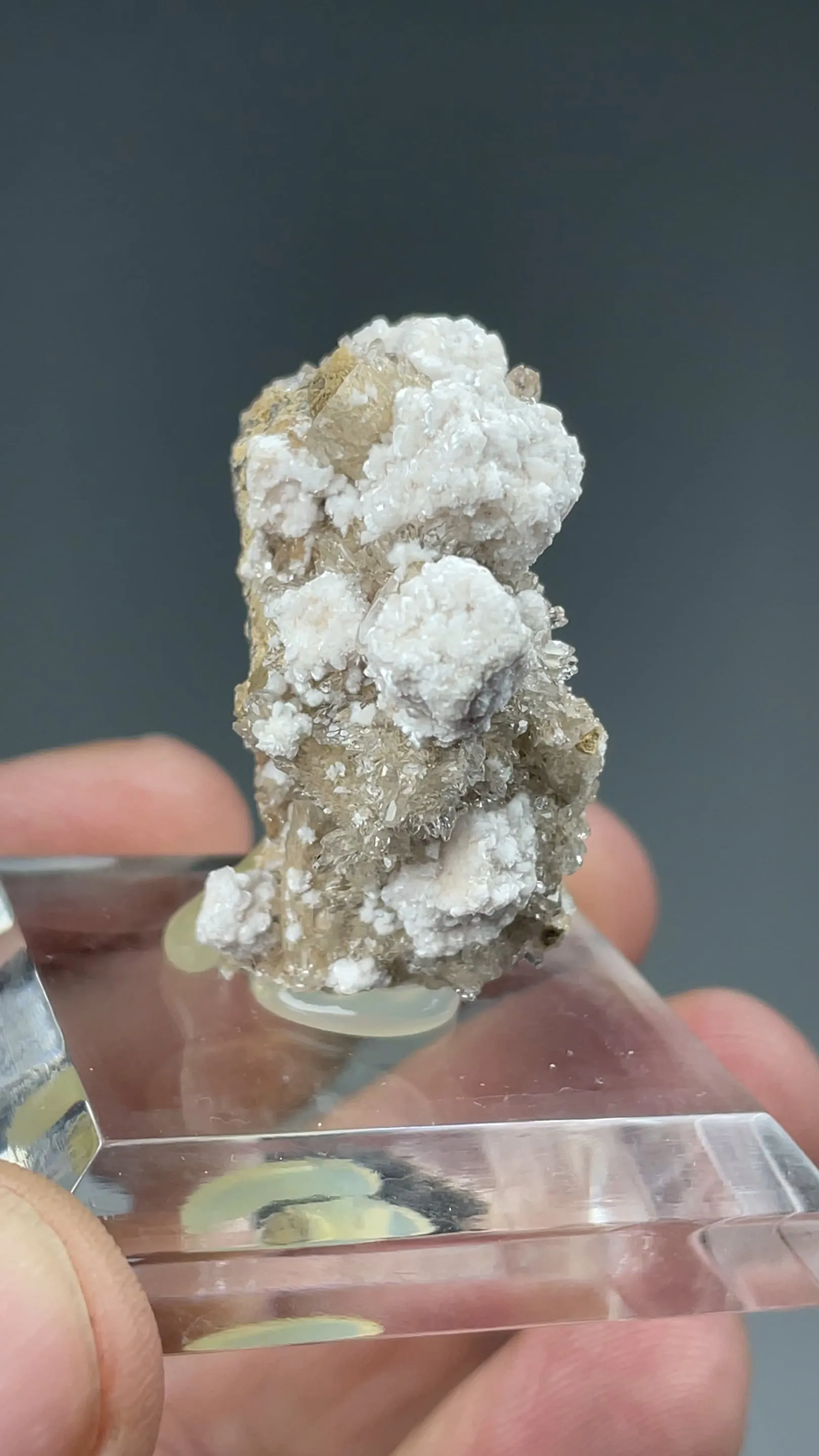 Bultfonteinite with Hydroxylapophyllite, Calcite - image 2