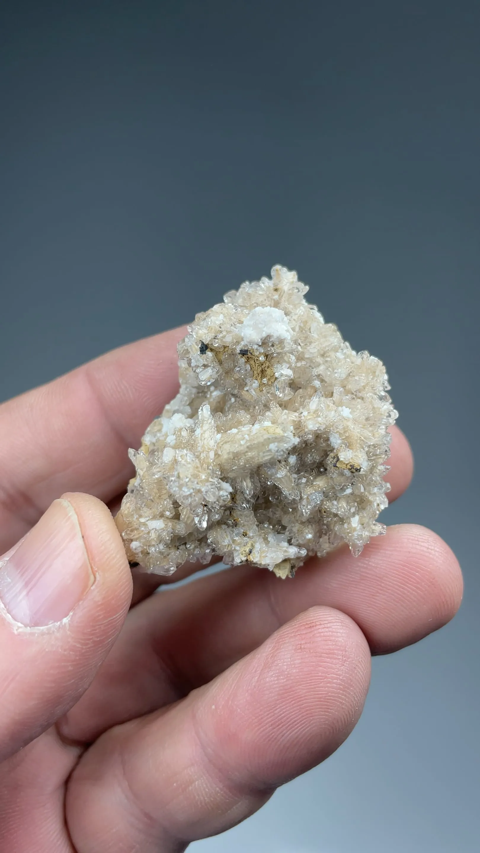 Bultfonteinite with Hydroxylapophyllite, Calcite - image 2