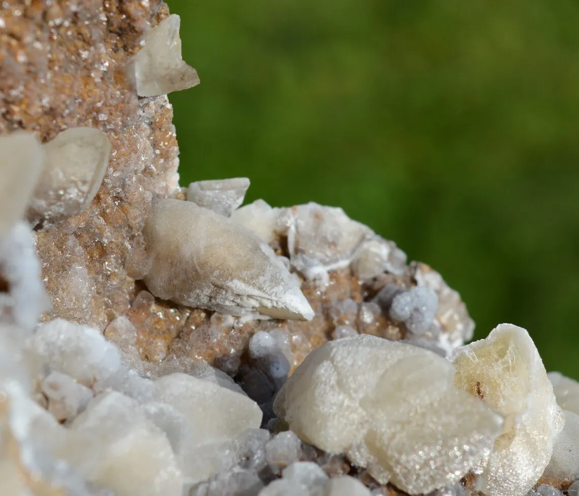 Calcite 1030 grams - Allenc, Mende, Lozère, Occitanie, France - image 7