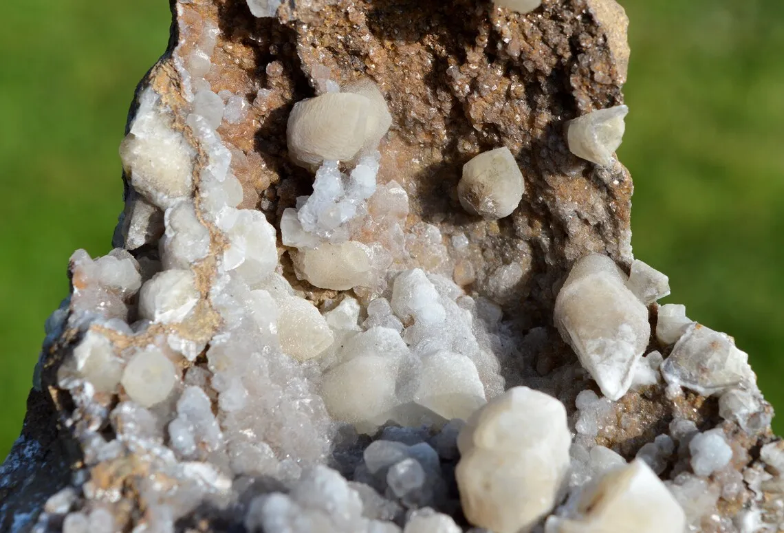 Calcite 1030 grams - Allenc, Mende, Lozère, Occitanie, France - image 2
