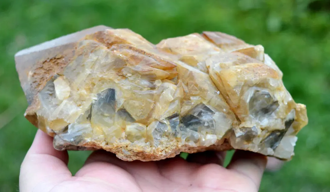 Calcite 1150 grams - Solvay quarry, Couillet, Charleroi, Hainaut, Wallonia, Belgium - image 10