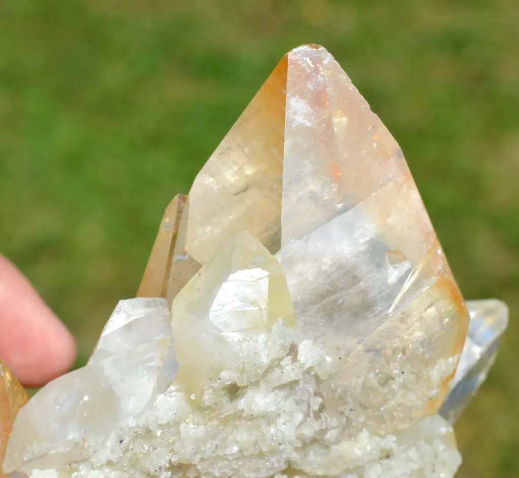 Calcite 1175 grams - Elmwood Mine, Carthage, Smith County, Tennessee, USA - image 7