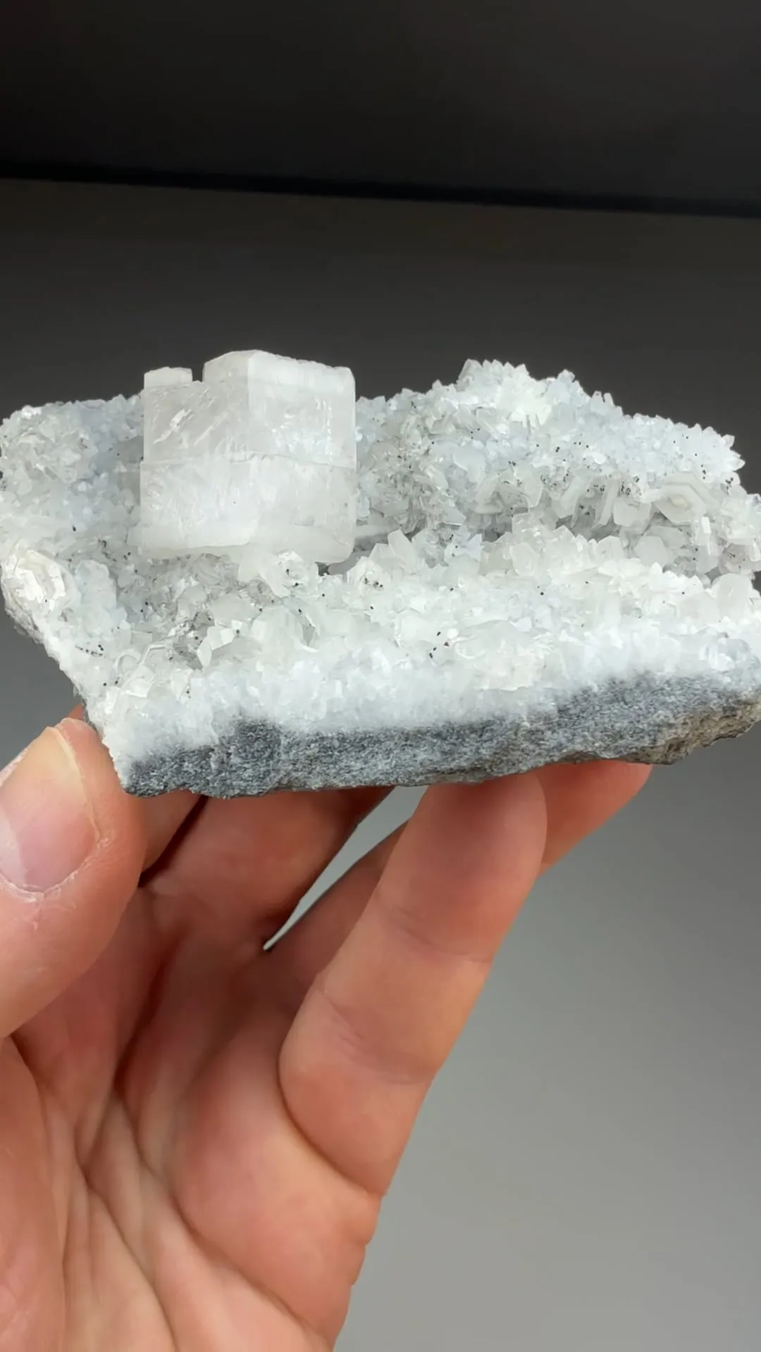 Calcite (1325) - image 2