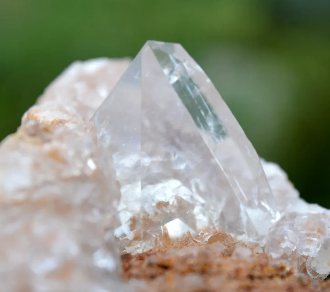 Calcite 140 grams - Daye Co., Huangshi, Hubei, China - image 4
