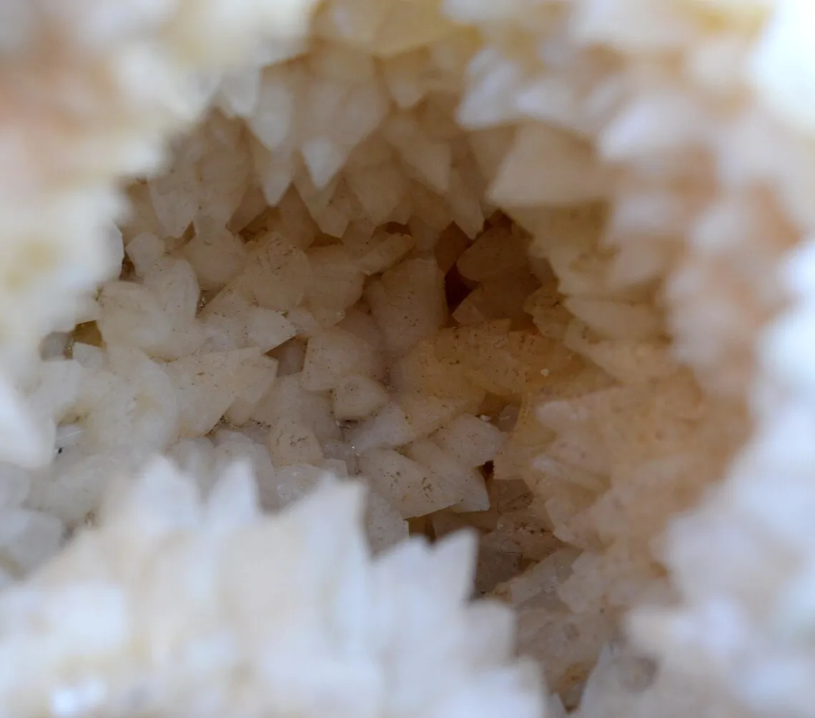 Calcite 1480 grams - Arsonval, Bar-sur-Aube, Aube, Grand Est, France - image 4