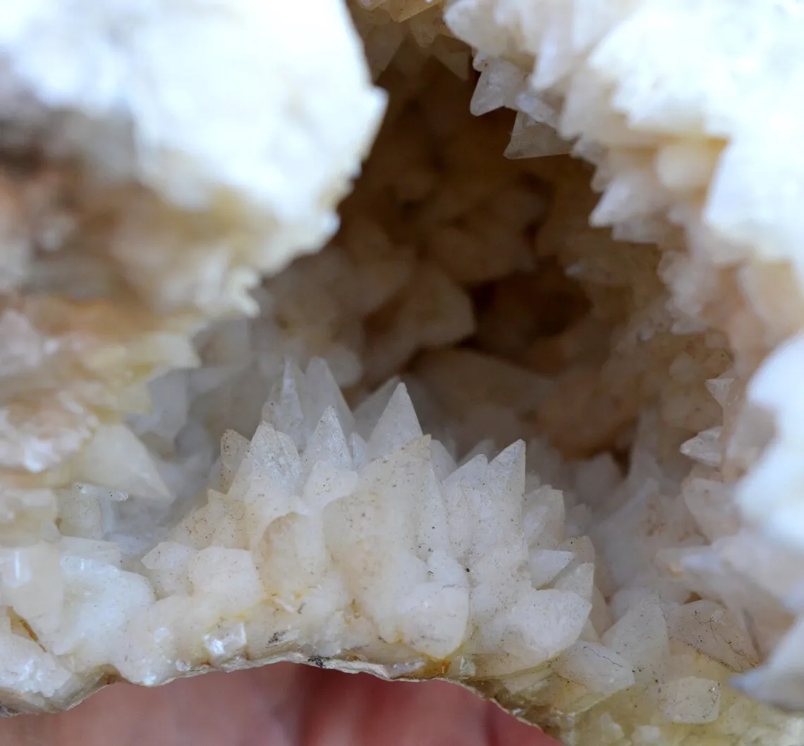 Calcite 1480 grams - Arsonval, Bar-sur-Aube, Aube, Grand Est, France - image 6