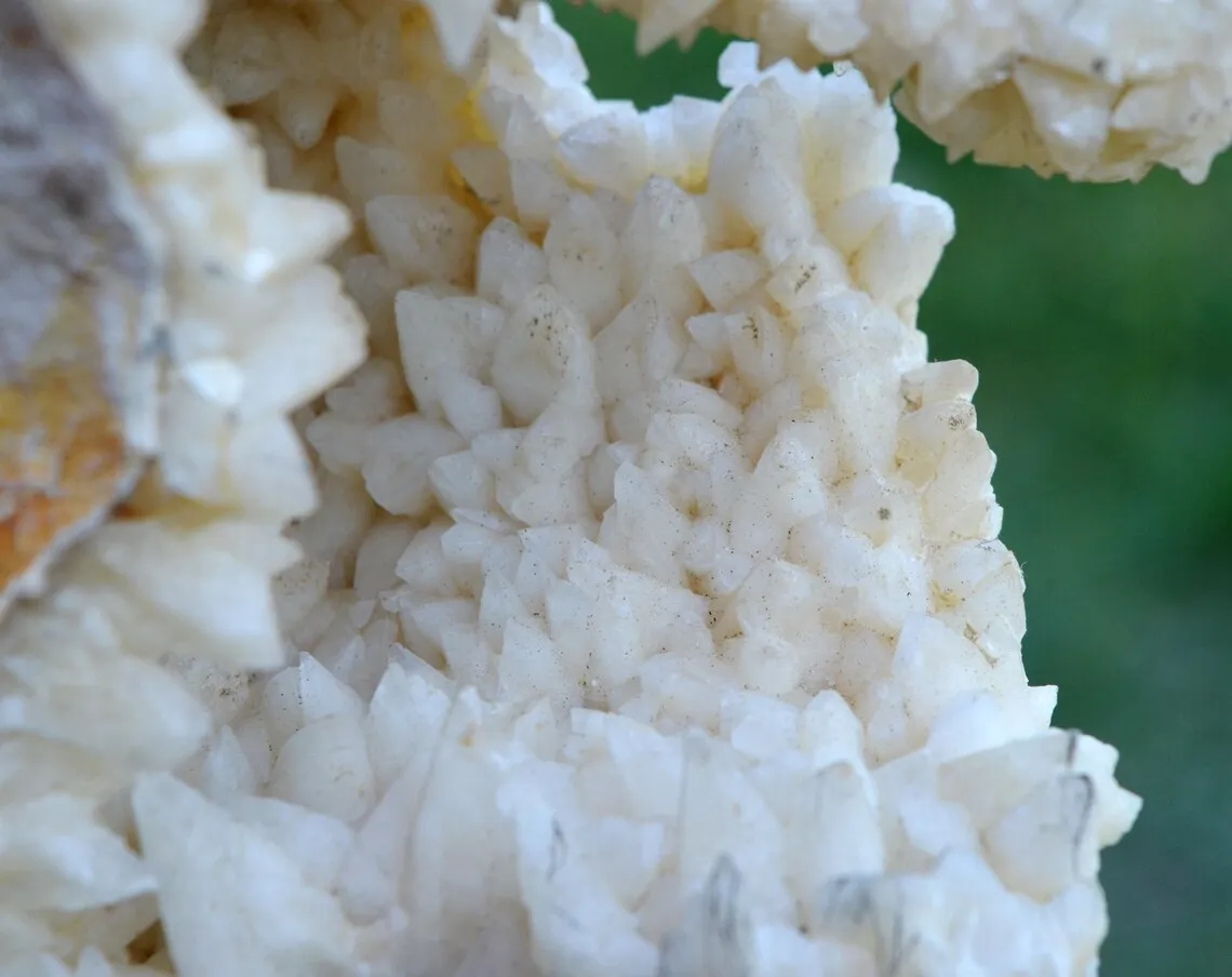 Calcite 1480 grams - Arsonval, Bar-sur-Aube, Aube, Grand Est, France - image 3