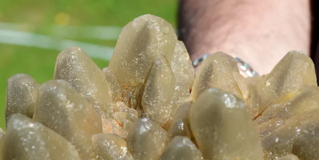 Calcite 3830 grams - Durlinsdorf, Altkirch district, Haut-Rhin, Grand Est, France - image 3
