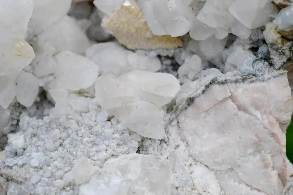 Calcite 4150 grams - Allenc, Mende, Lozère, Occitanie, France - image 4
