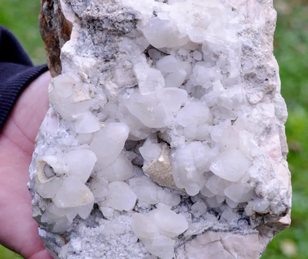 Calcite 4150 grams - Allenc, Mende, Lozère, Occitanie, France - image 2