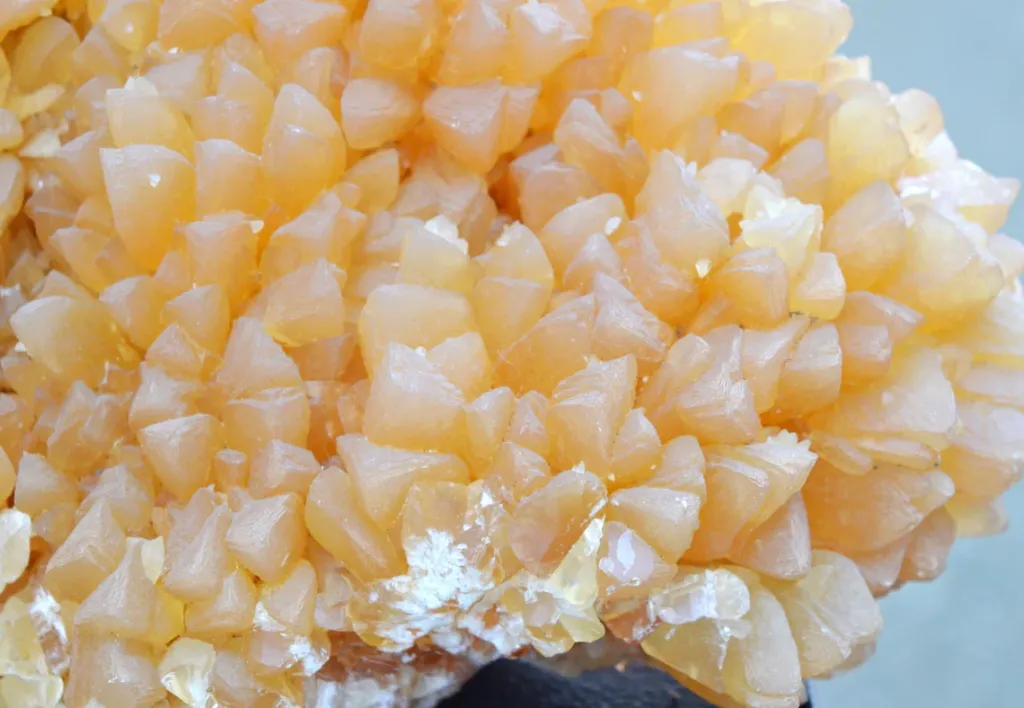 Calcite - 4800 grams - Hayange, Moselle, France - image 3