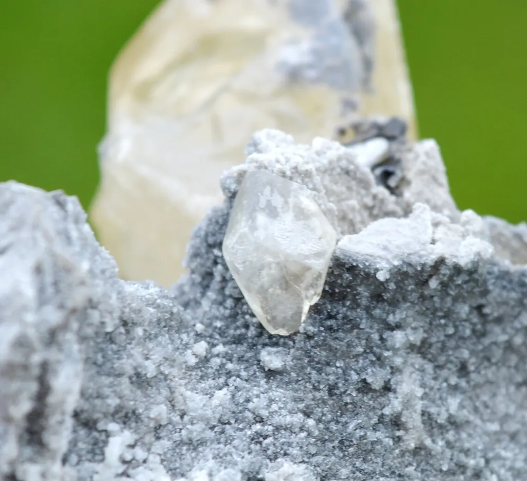 Calcite 630 grams - Joplin Field, Tri-State District, Jasper Co., Missouri, USA - image 7