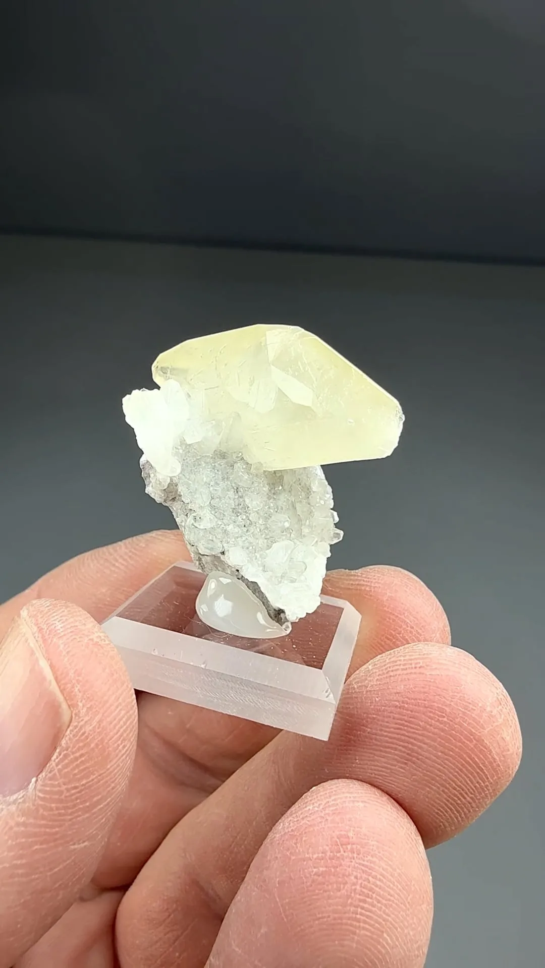 Calcite (807) - image 2