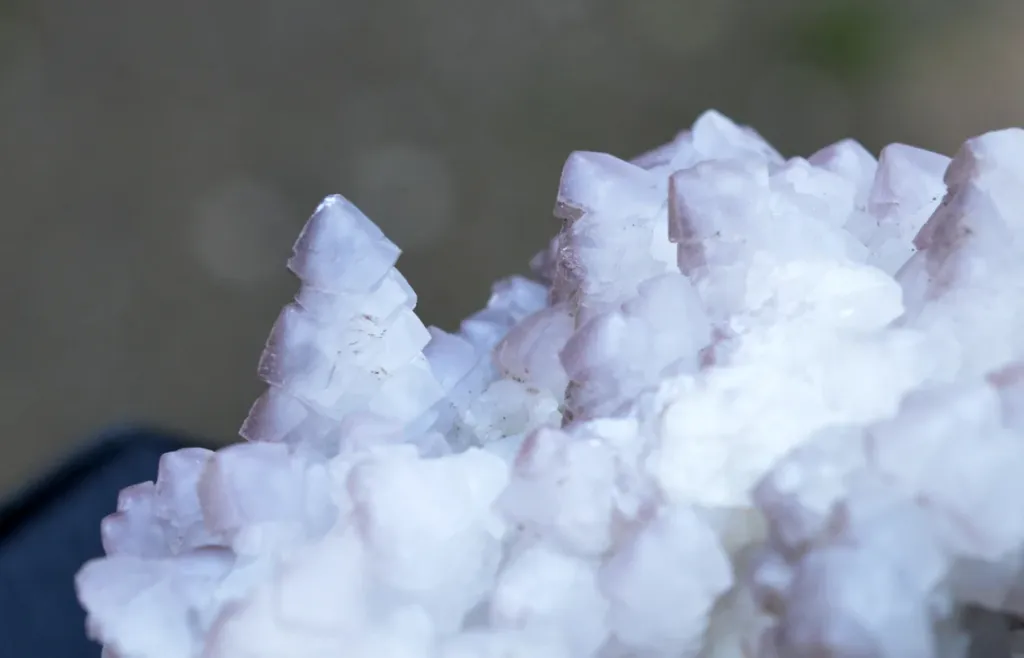 Calcite 967 grams - Leiping Mine, Leiping, Guiyang Co., Chenzhou, Hunan, China - image 3
