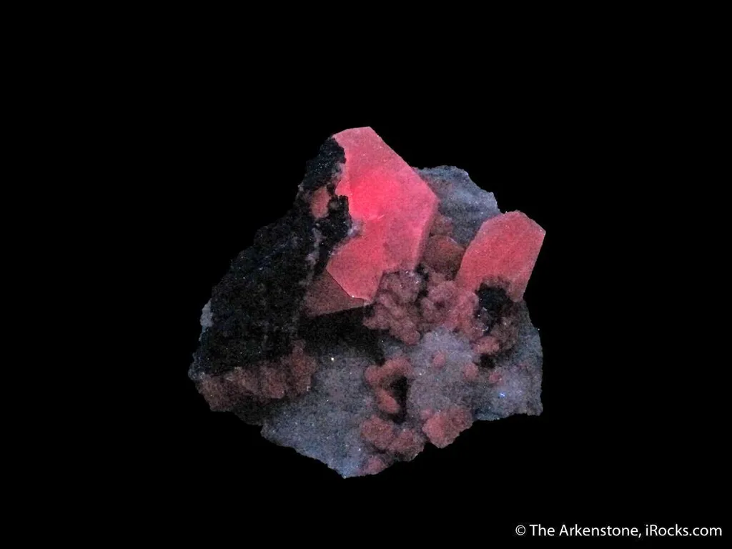 Calcite and Chalcopyrite, on Quartz - image 7