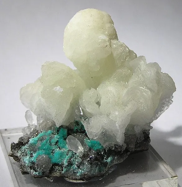 Calcite, Aurichalcite image