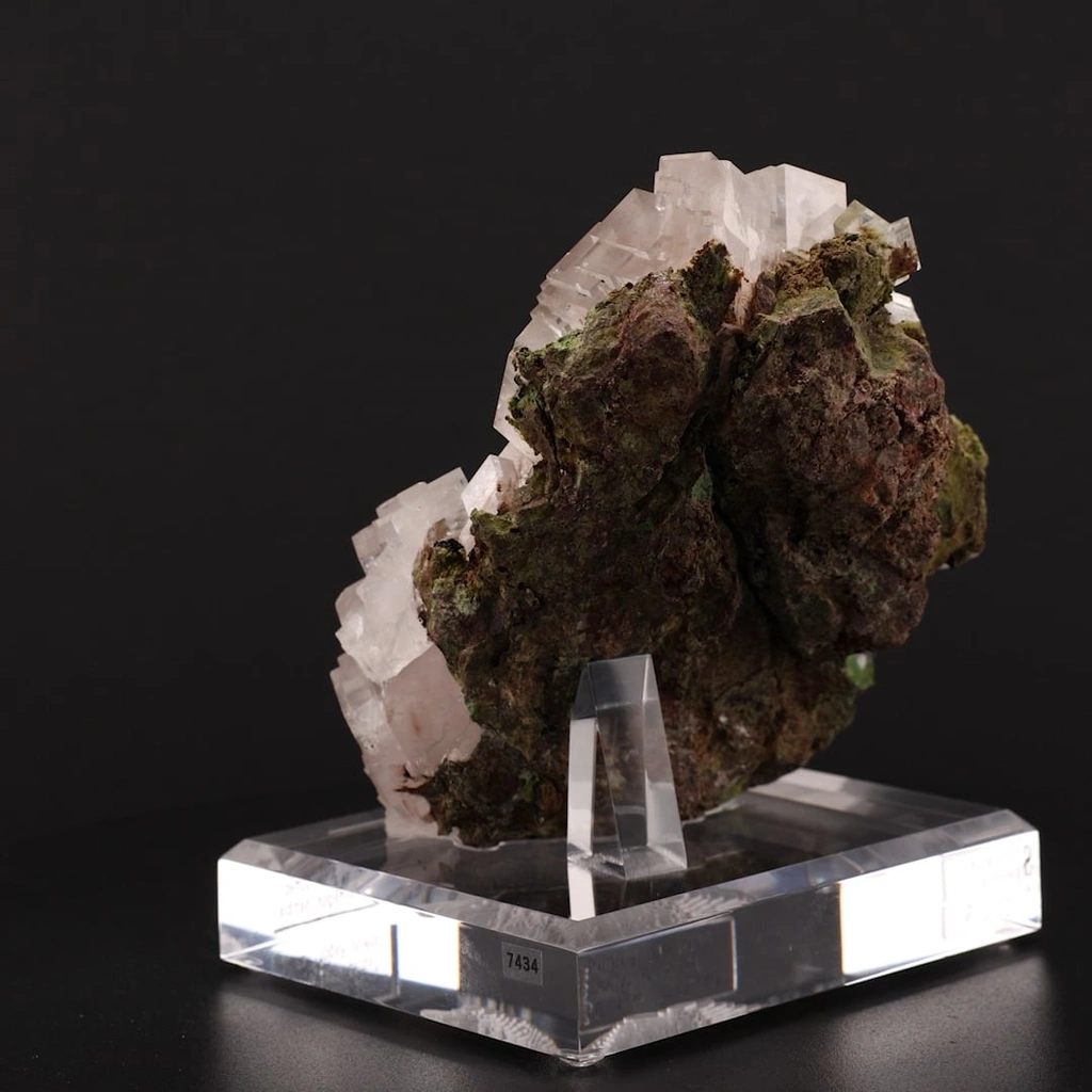 Calcite  Bayldonite - image 2
