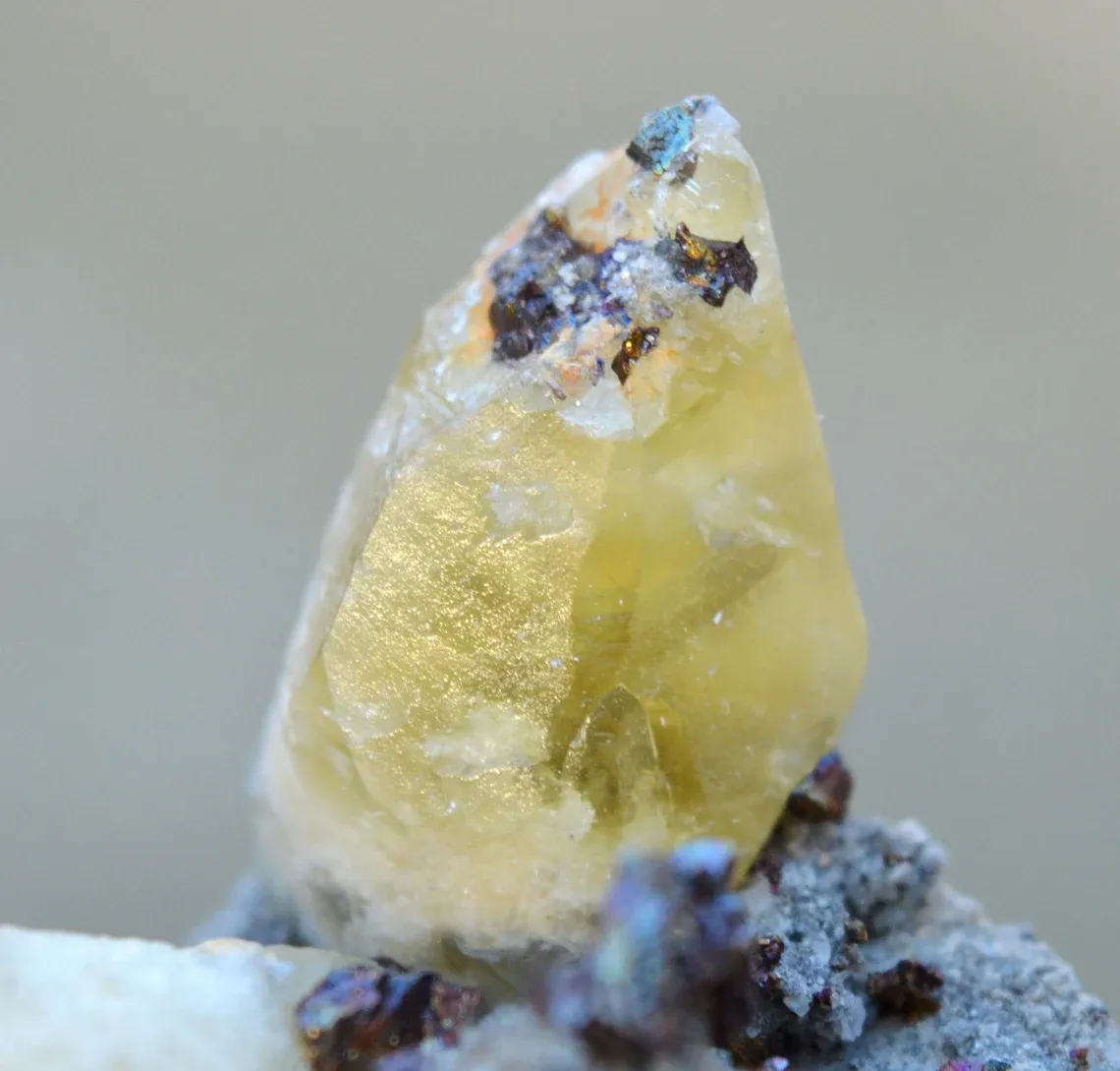 Calcite & Chalcopyrite 190 grams - Joplin Field, Tri-State District, Jasper Co., Missouri, USA - image 3