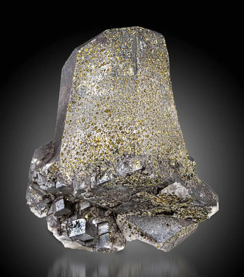 Calcite, Chalcopyrite image