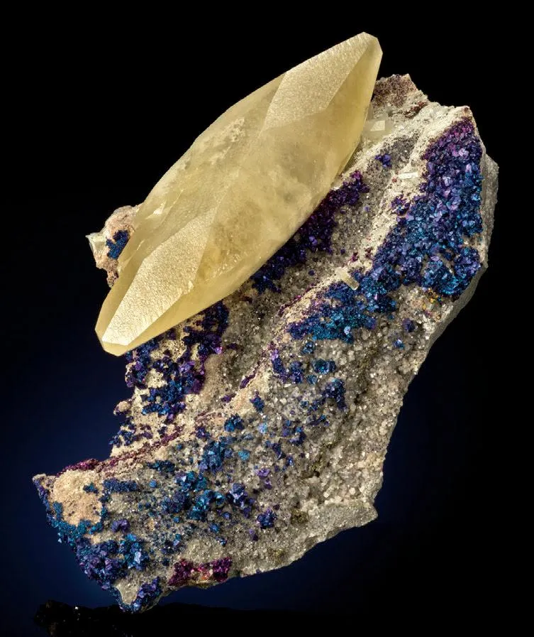 Calcite, Chalcopyrite - image 1