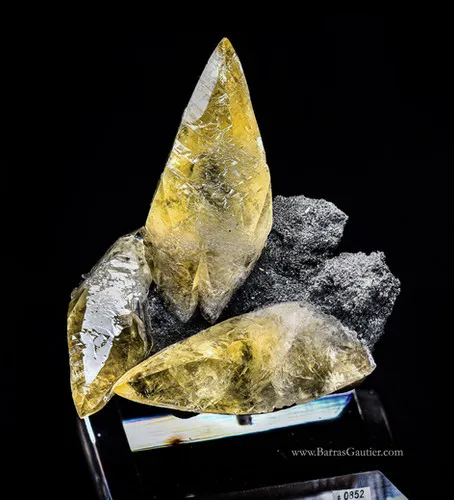 Calcite - Chalcopyrite - image 2
