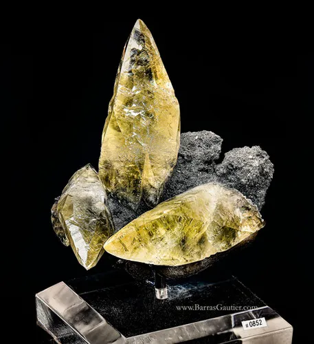 Calcite - Chalcopyrite image