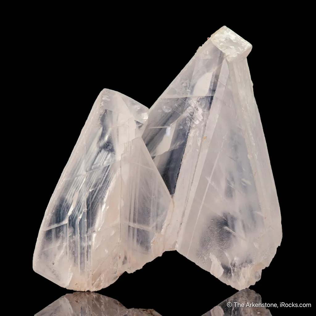 Calcite (Classic, rare Twin) - image 3