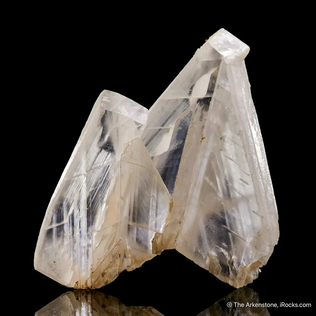 Calcite (Classic, rare Twin) - image 2