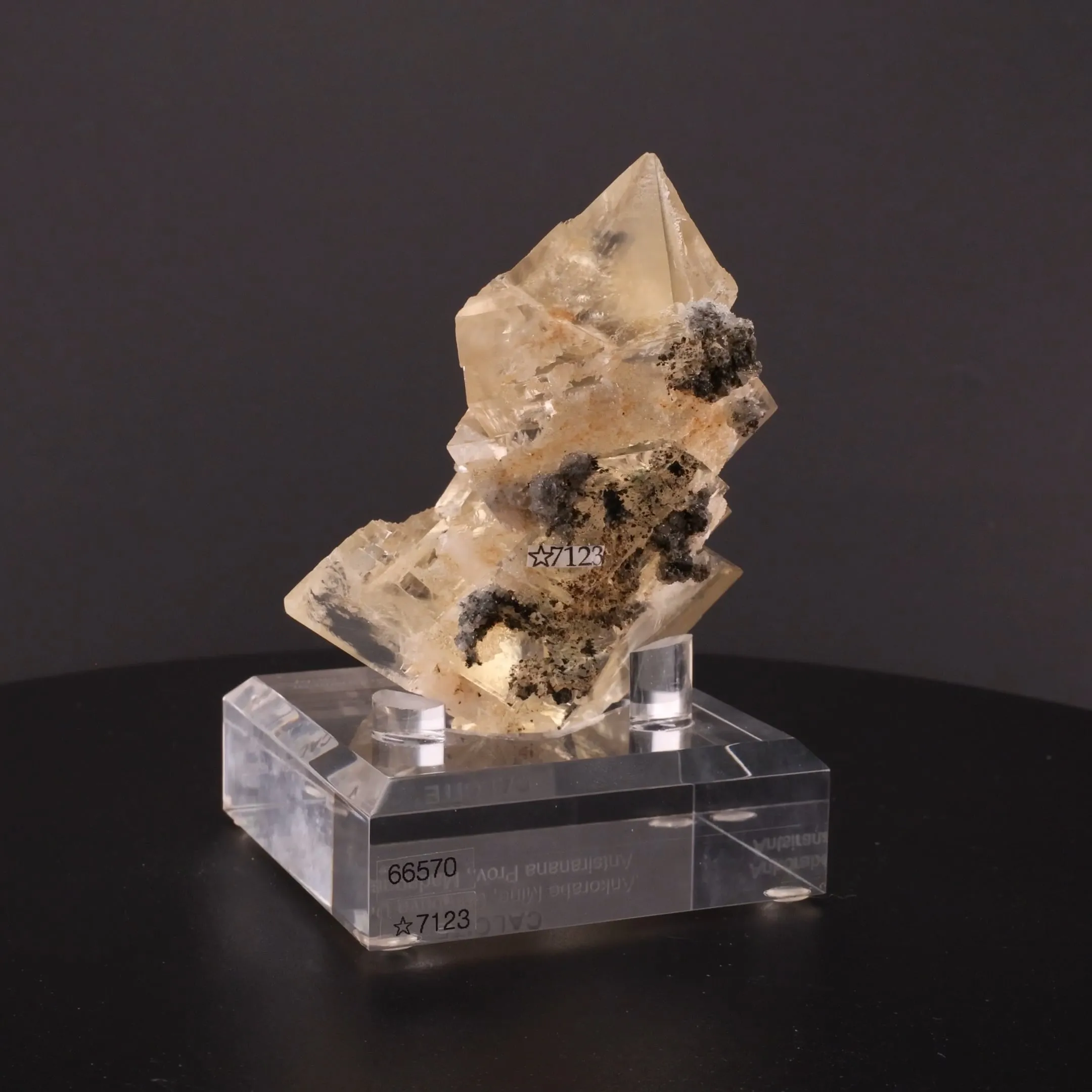 Calcite - image 2