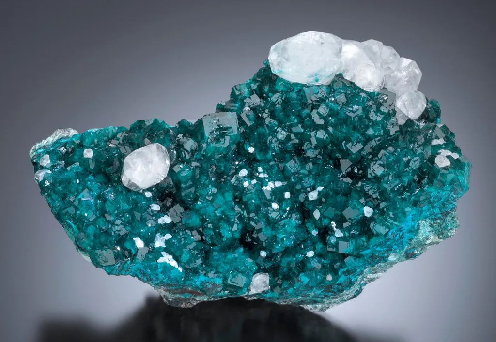 Calcite, Dioptase image