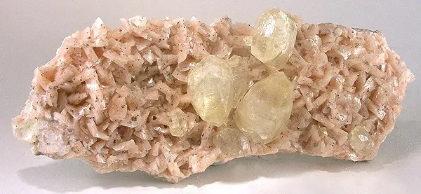 Calcite, Dolomite image