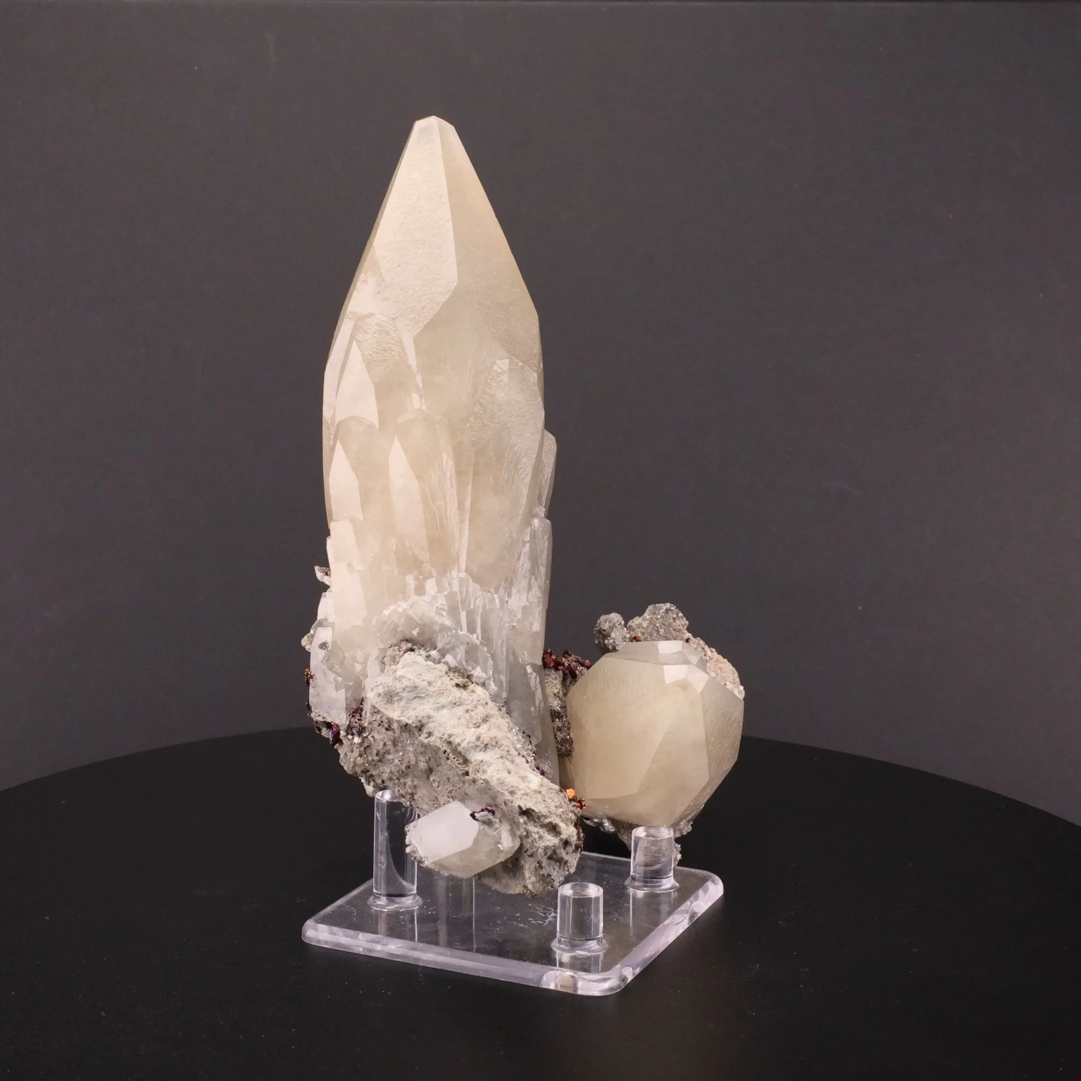 Calcite, Dolomite - image 2