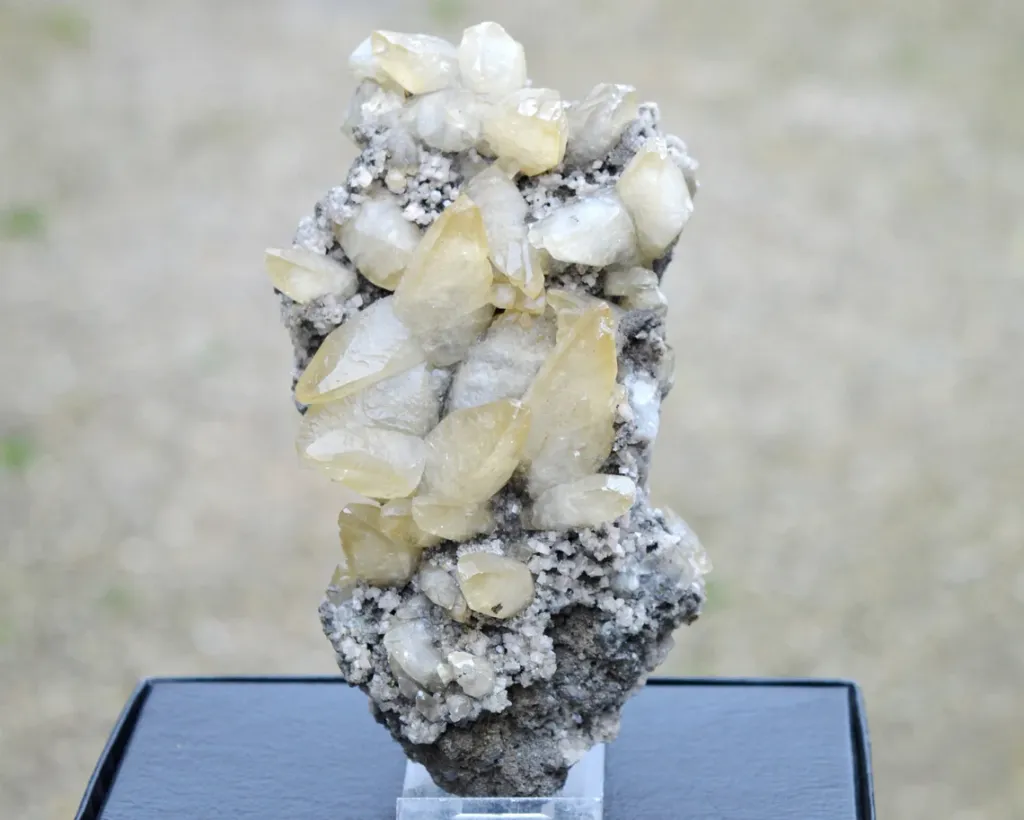 Calcite & dolomite Chalcopyrite 780 grams - Joplin Field, Tri-State District, Missouri, USA image