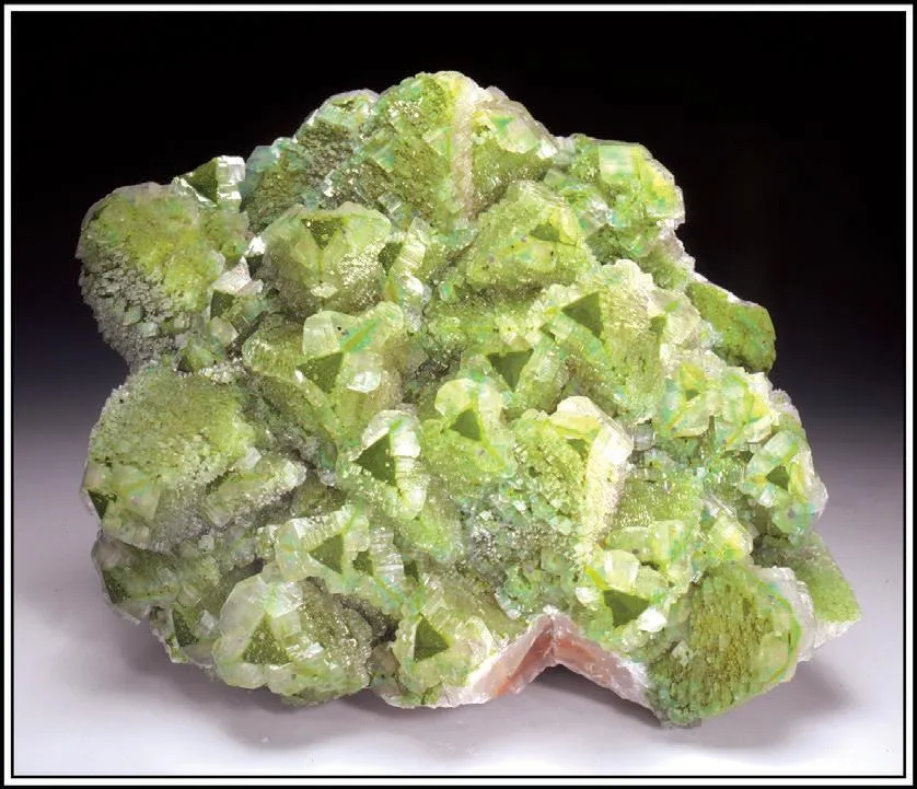 Calcite, Duftite image